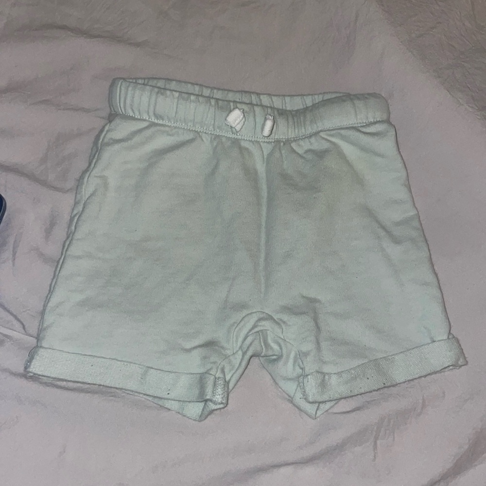 2T Little co by Lauren Conrad shorts